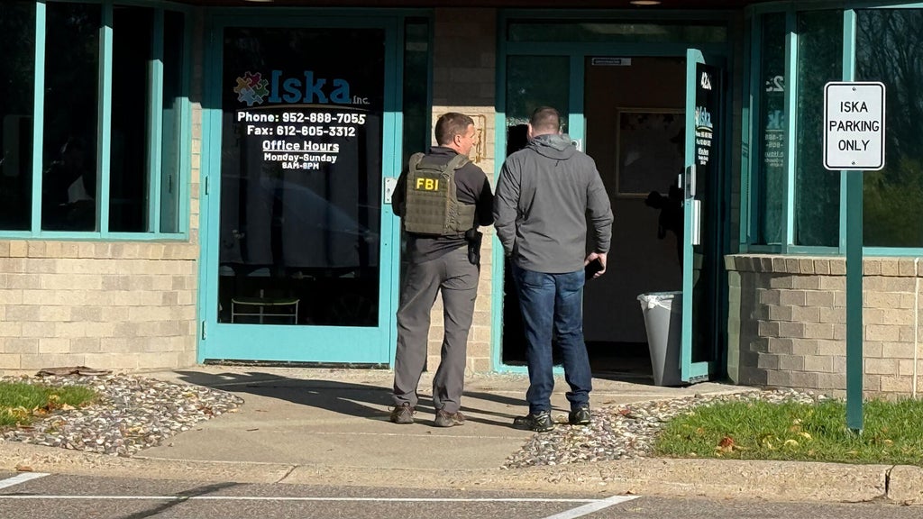 Federal law enforcement officers in Twin Cities Thursday for "court-authorized investigative activity," FBI says — Rochester Business news