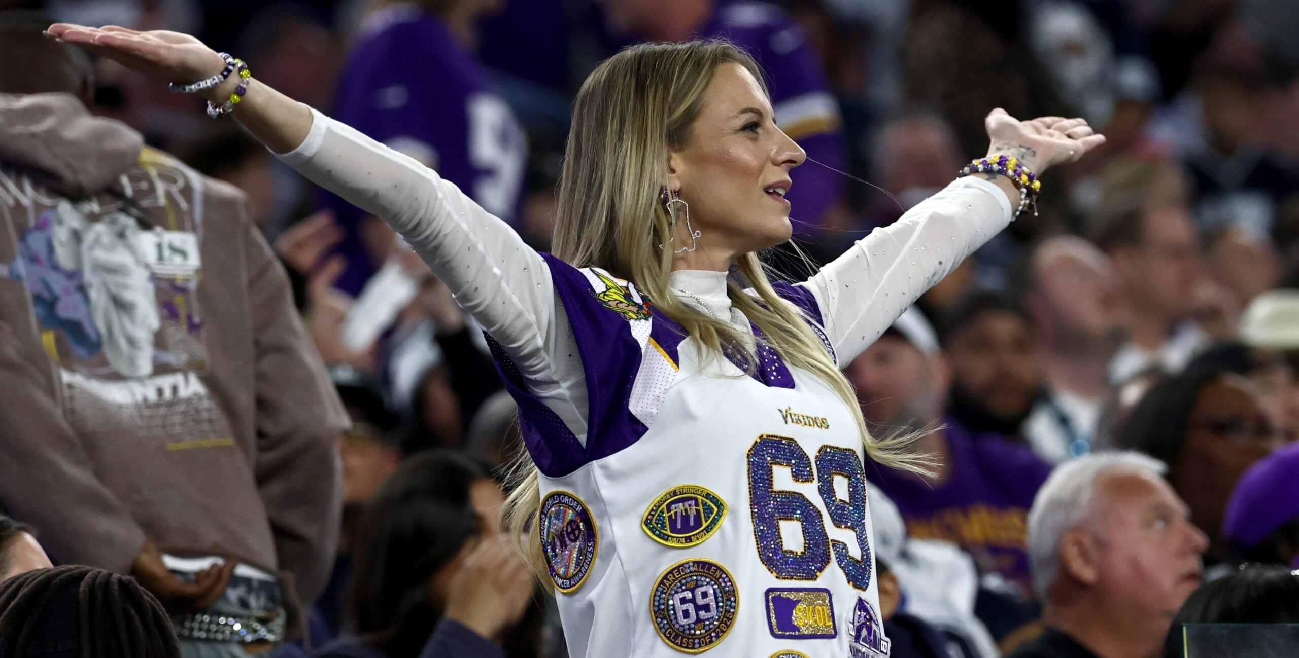 The Vikings’ Playoff Outlook | A 6-0 Football Team Look for Fireworks Instead of Fizzling — Rochester Schools news