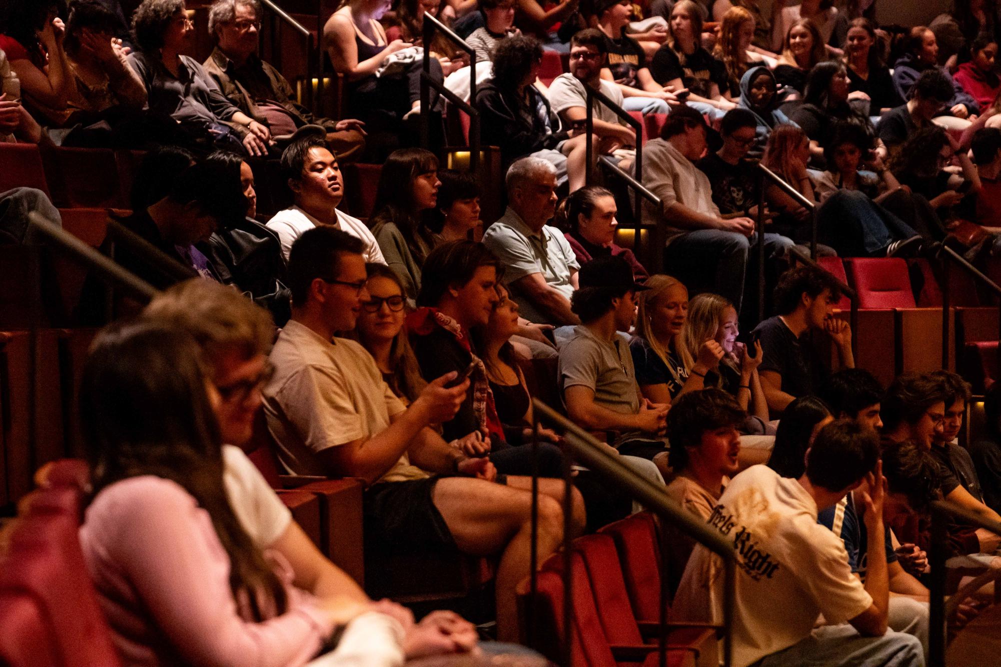Sal Vulcano gives Northrop Auditorium crowd a comic relief for homecoming — Rochester Dining news